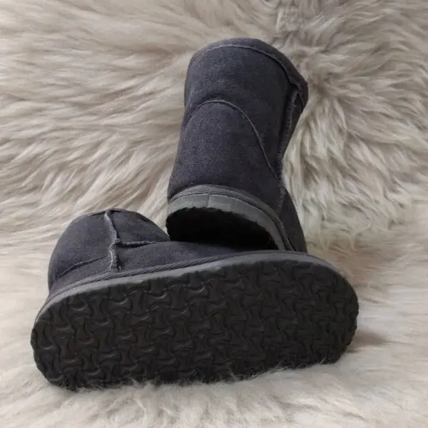 сиви кожени ботуши за деца от овча кожа | Milvena | Милвена - Български кожени изделия от агнешка кожа сиви кожени ботуши от милвена