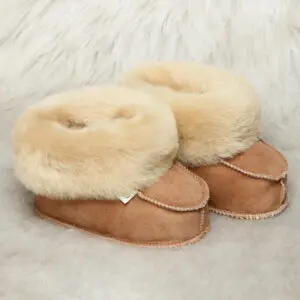 кафяви бебешки буйки милвена