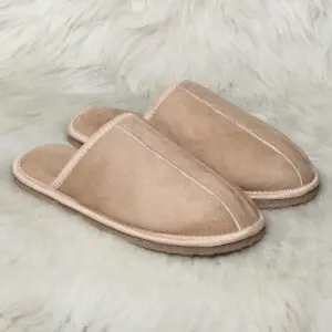 бежови пантофи за вкъщи от милвена