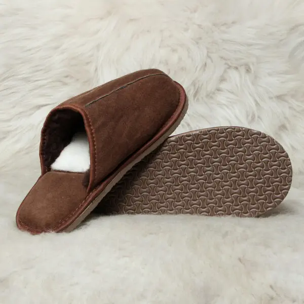 кожени пантофи в кафяво