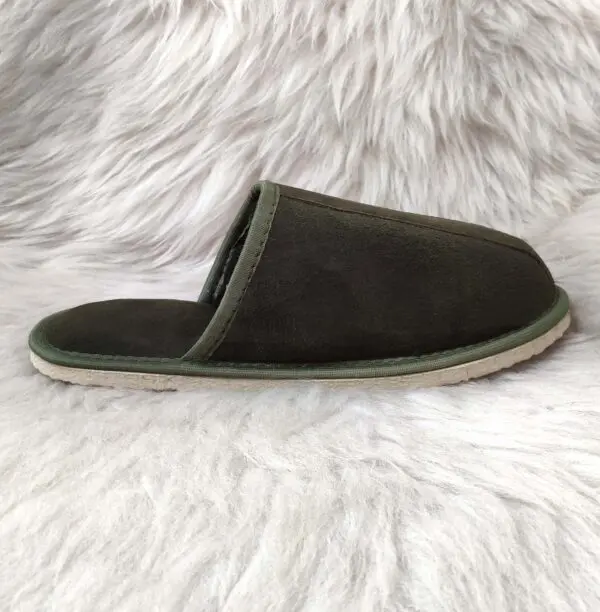 зелен пантоф от агнешка кожа