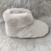 Висококачествени дамски пантофи 3900 цвят хъни | Milvena | Милвена - Български кожени изделия от агнешка кожа Дамски пантофи модел 3900 цвят хъни