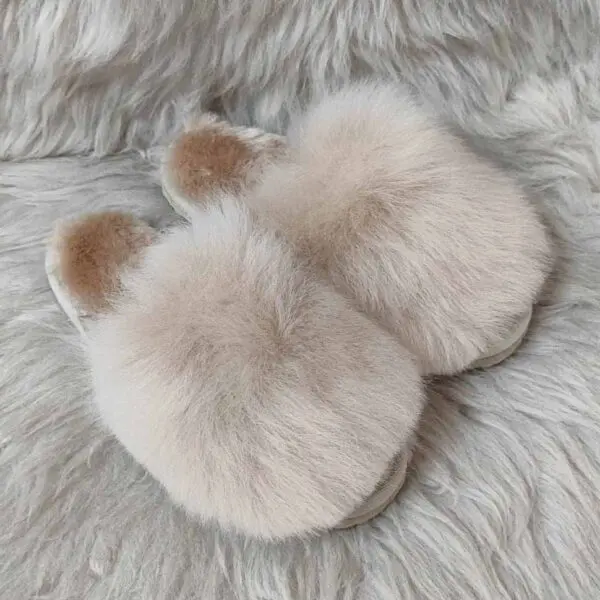 Детски чехли от агнешка кожа - меки и топли | Milvena | Милвена - Български кожени изделия от агнешка кожа Детски чехли 2913 хъни