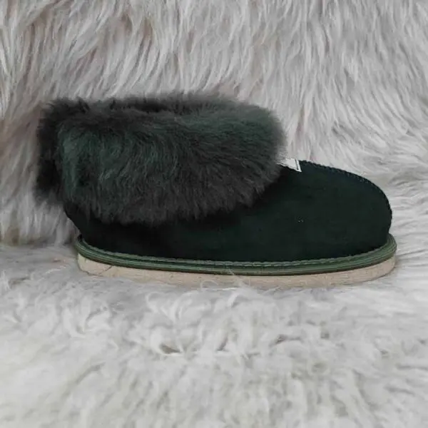 Детски пантофи модел 2650 тъмно зелени - гарантирано качество | Milvena | Милвена - Български кожени изделия от агнешка кожа Детски пантофи модел 2650 тъмно зелени