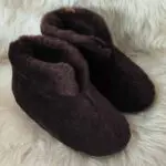 Дамски пантофи модел 3900 тъмно кафяви