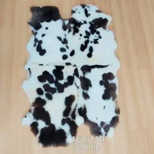 Килим от цели агнешки кожи