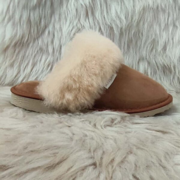 Messenger_creation_A9A85481-E39D-4D95-B5FC-78EF6EE31A56 | Milvena | Милвена - Български кожени изделия от агнешка кожа