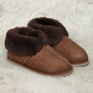 кафяви кожени пантофи от вълна