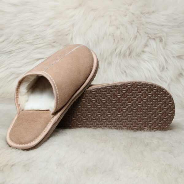 бежови пантофи милвена от агнешка кожа | Milvena | Милвена - Български кожени изделия от агнешка кожа бежови пантофи милвена от овча кожа