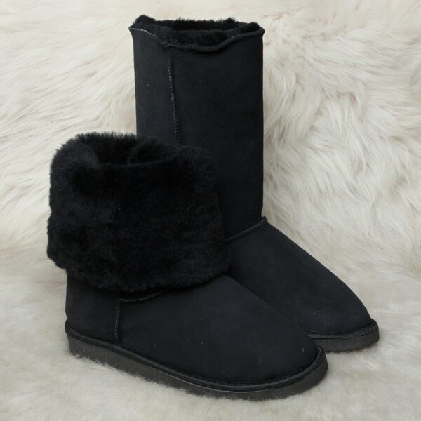 черни ботуши от агнешка кожа, ботуши угг от овча кожа | Milvena | Милвена - Български кожени изделия от агнешка кожа черни кожени ботуши