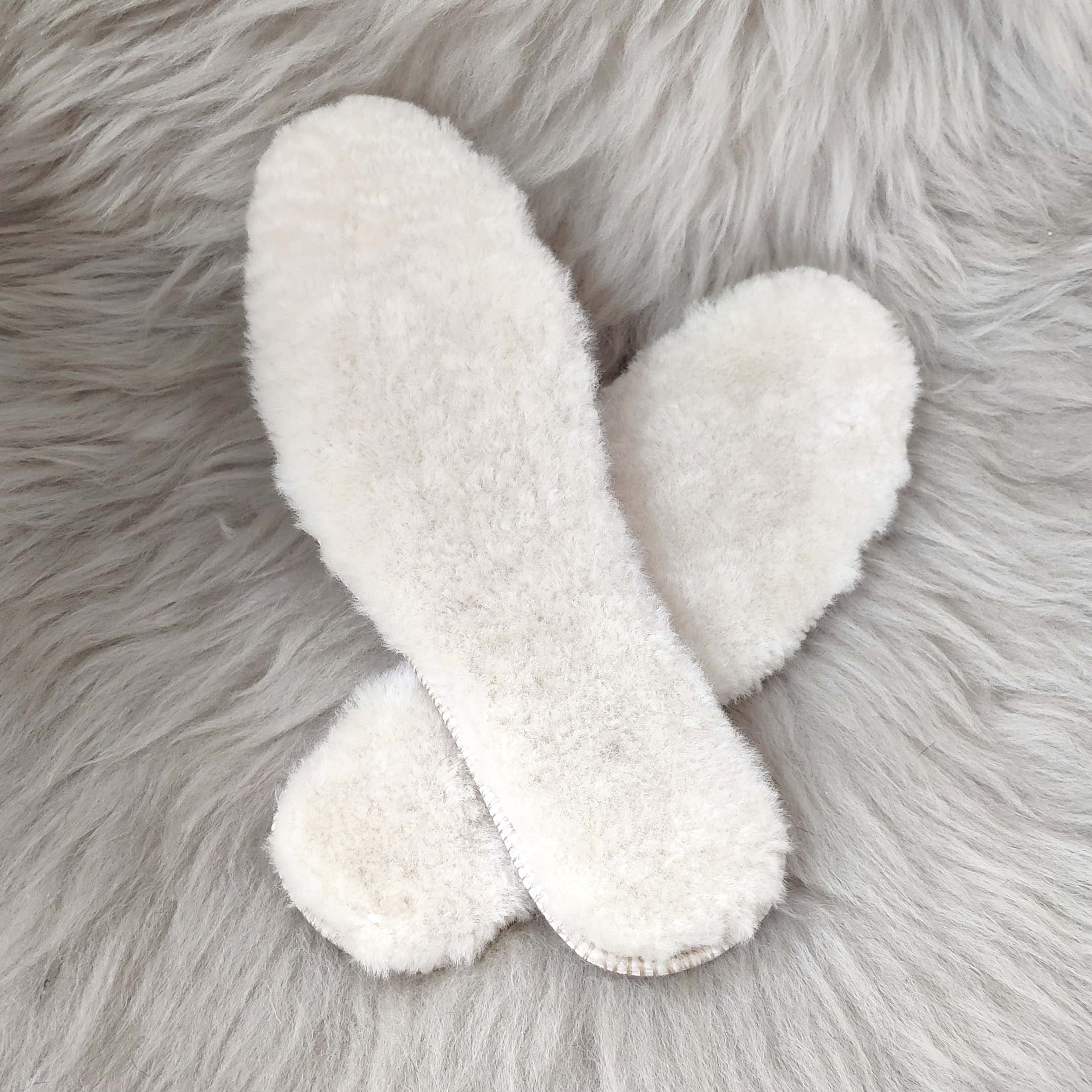 бели кожени стелки от агнешка кожа