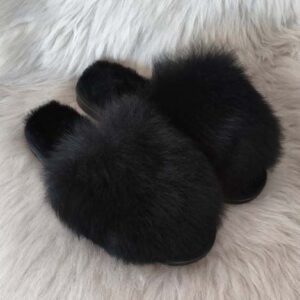 Изберете дамски чехли с отворени пръсти от агнешка кожа | Milvena | Милвена - Български кожени изделия от агнешка кожа Дамски отворени чехли модел 3913 черни