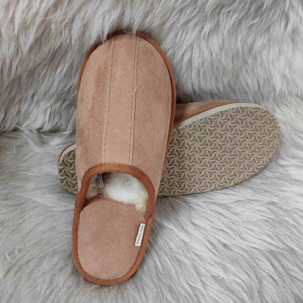 Мъжки чехли от агнешка кожа на достъпна цена | Milvena | Милвена - Български кожени изделия от агнешка кожа Мъжки чехли модел 4155 цвят чесна