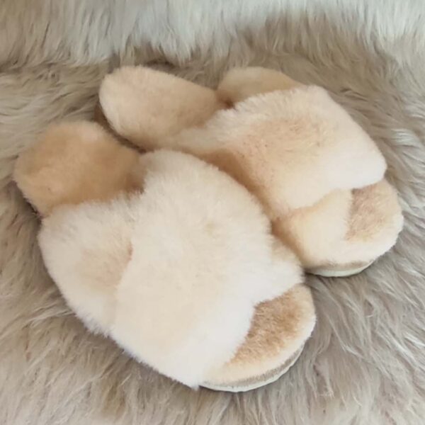 Messenger_creation_C791B502-E640-4345-80EF-9569F8EC5740 | Milvena | Милвена - Български кожени изделия от агнешка кожа