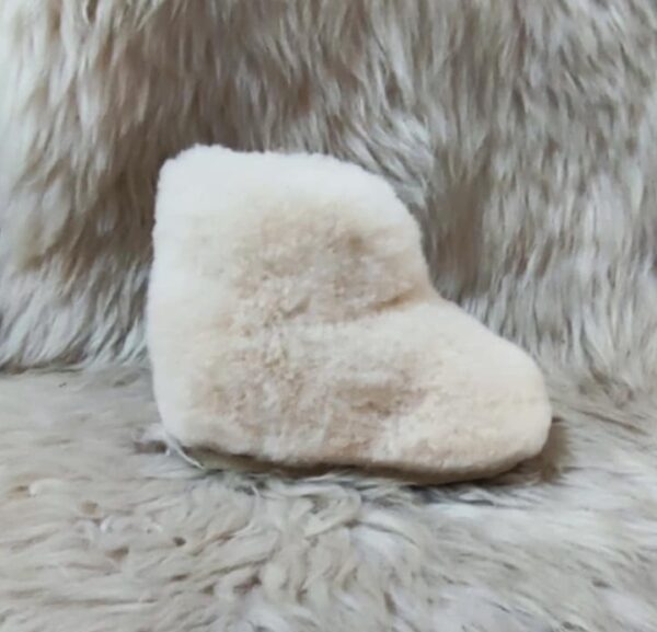 Messenger_creation_D36CA3BD-D448-401B-BB65-8FF80F8DC045 | Milvena | Милвена - Български кожени изделия от агнешка кожа