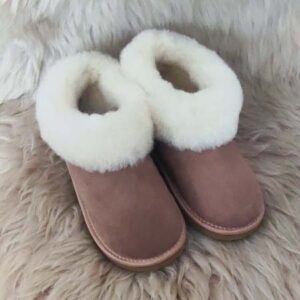 Дамски пантофи модел 3850 светло кафяви